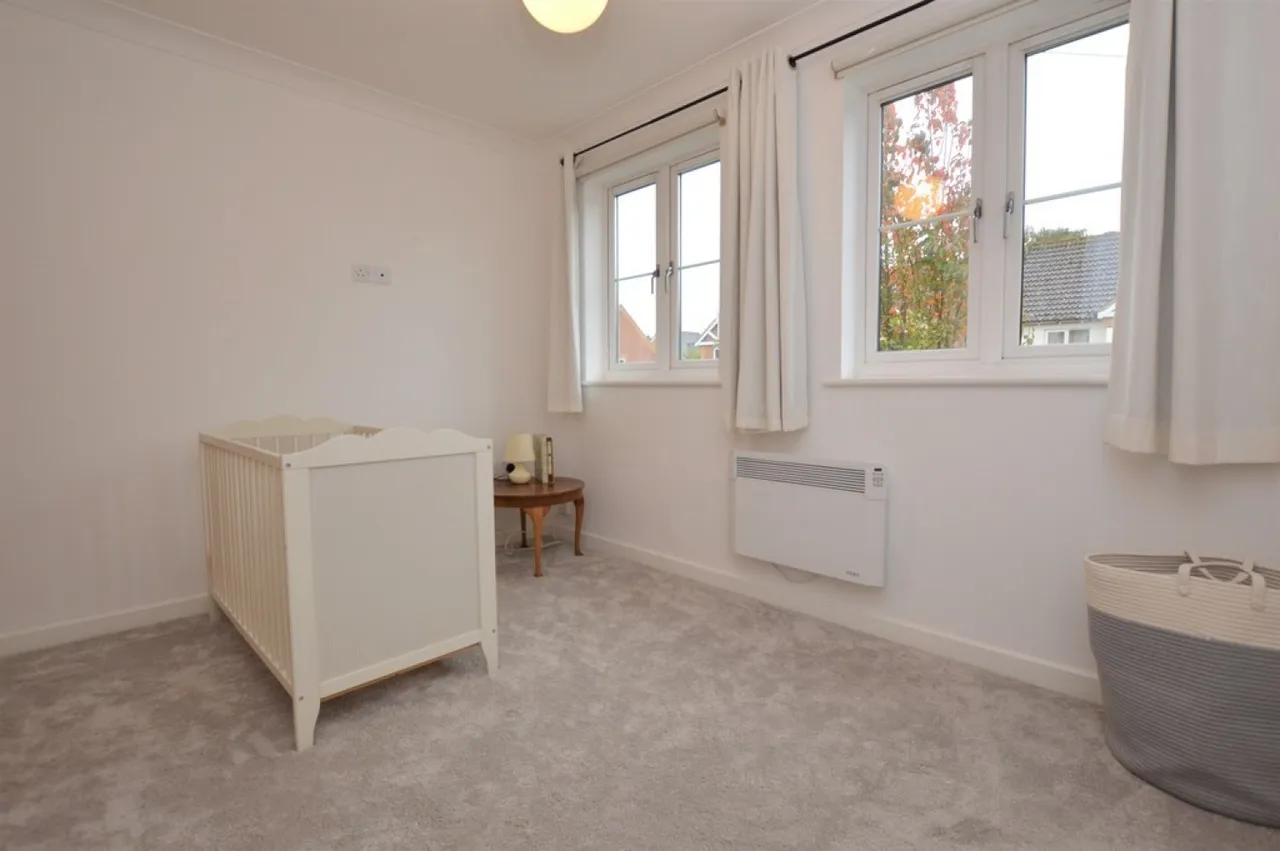 Lavender Road, Woking, Surrey, photo 8
