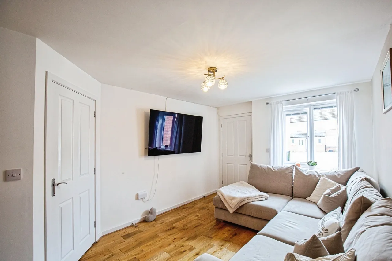 Moonstone Crescent, Poulton, FY6, photo 5