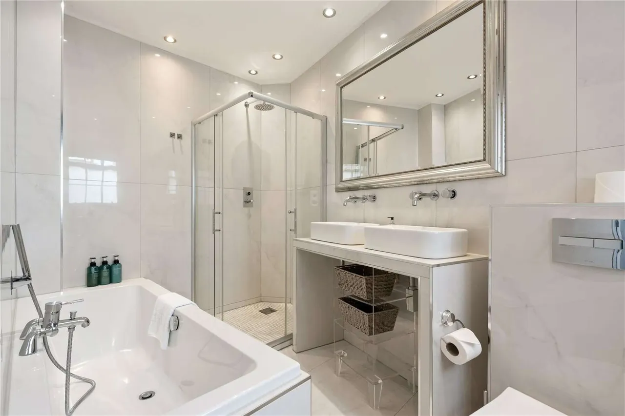 Princedale Road, London, W11, photo 15
