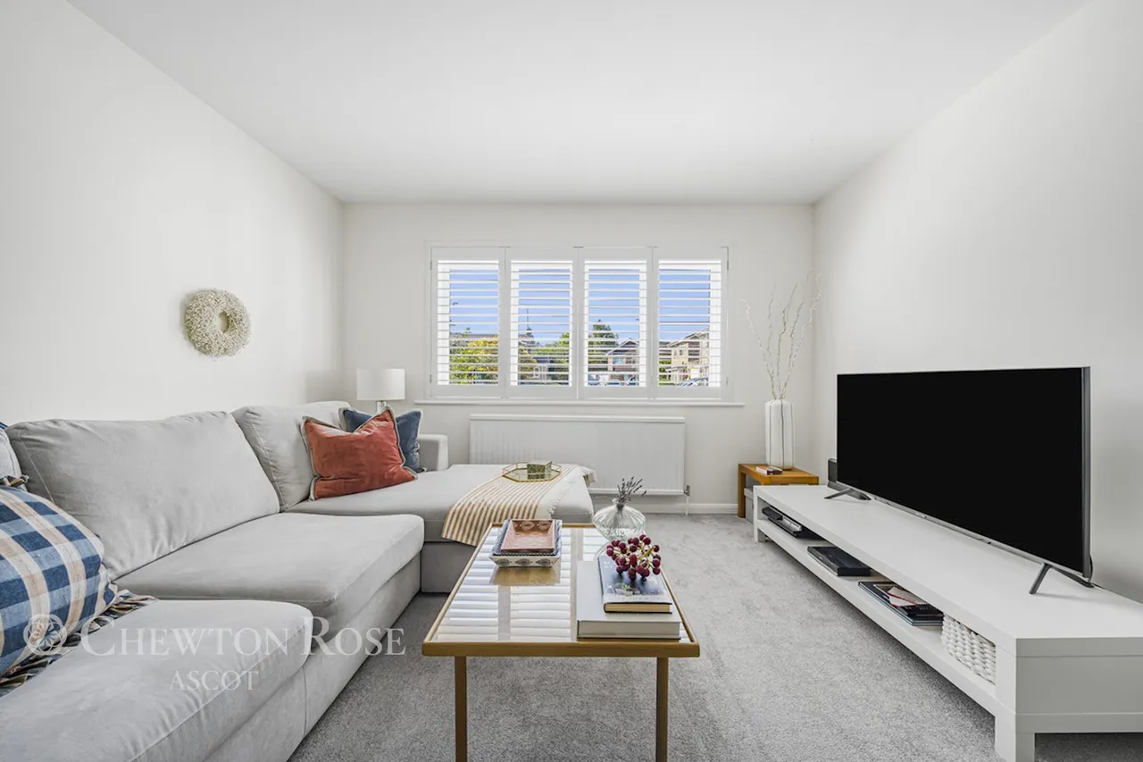 Gainsborough Drive, Ascot, photo 17