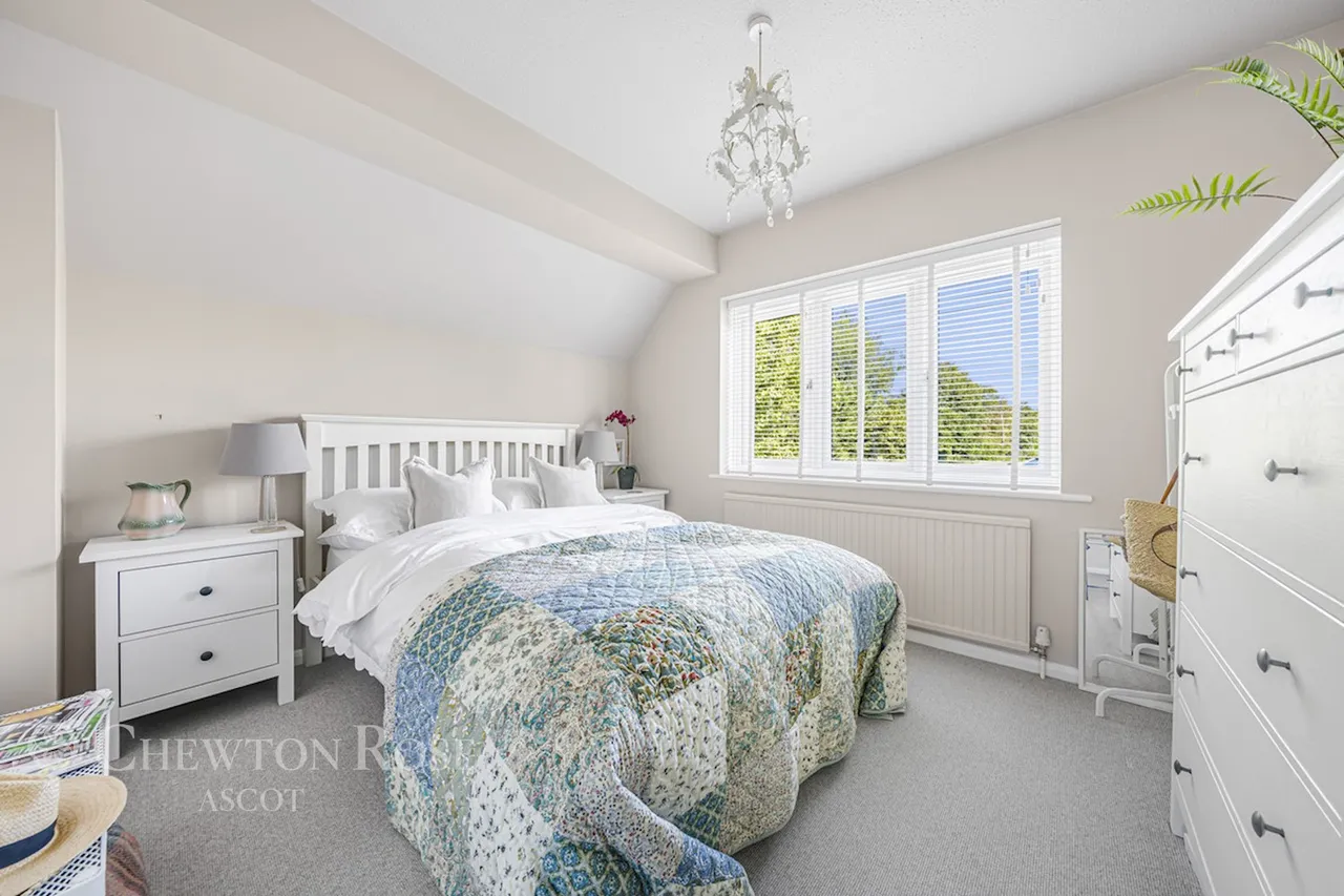 Gainsborough Drive, Ascot, photo 11