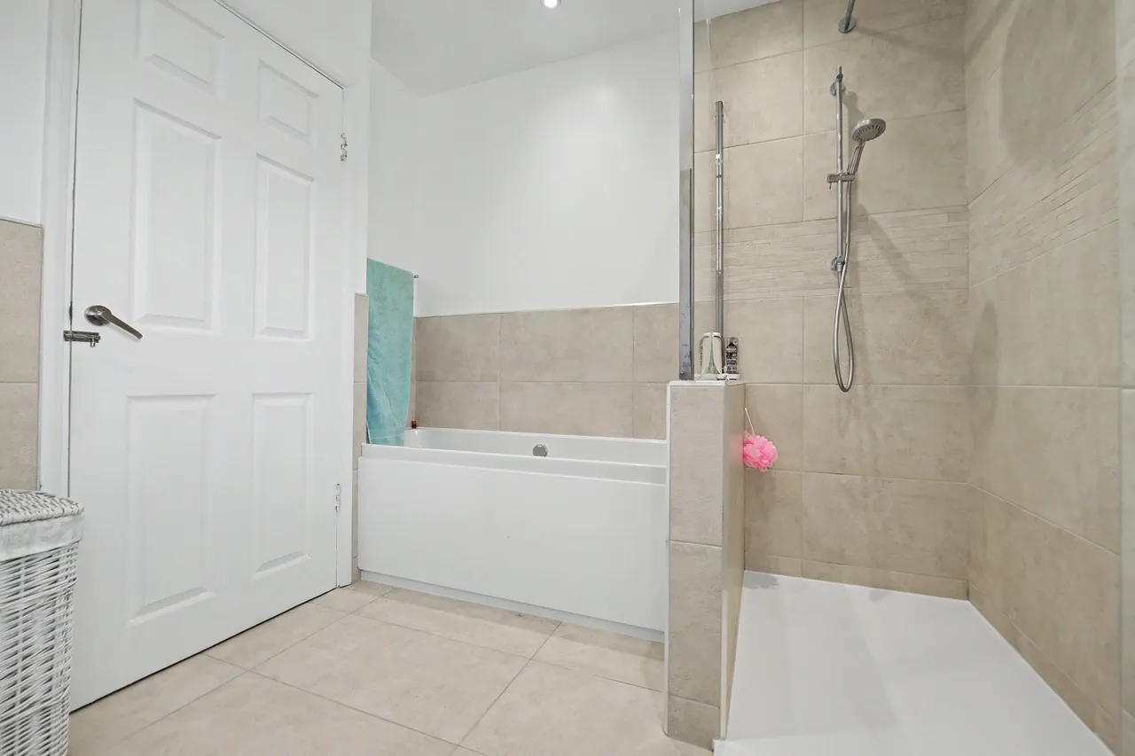 Forest Rise, Oadby, LE2, photo 23