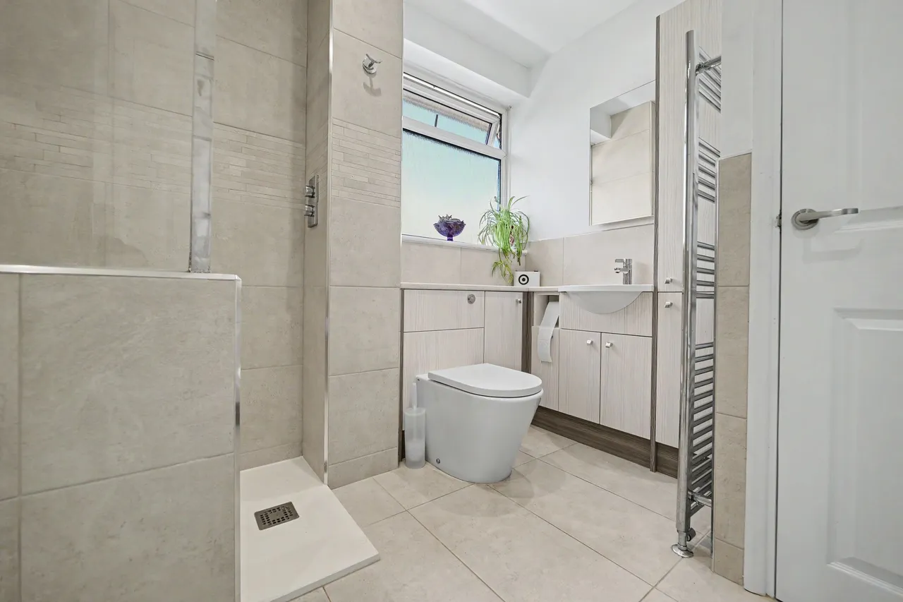 Forest Rise, Oadby, LE2, photo 24