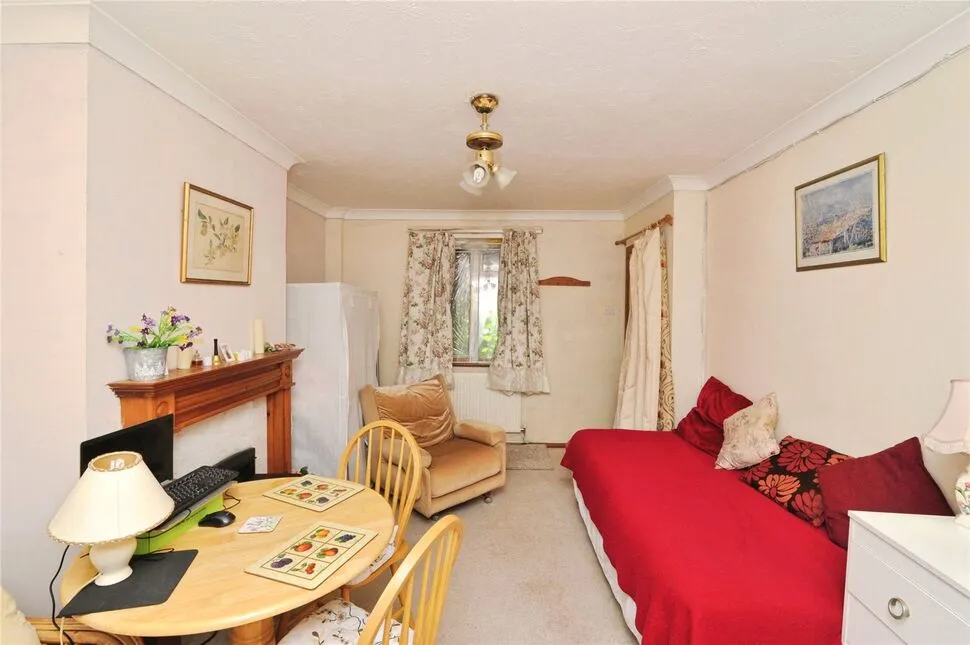 South Terrace, Westfield, East Sussex, TN35, photo 9