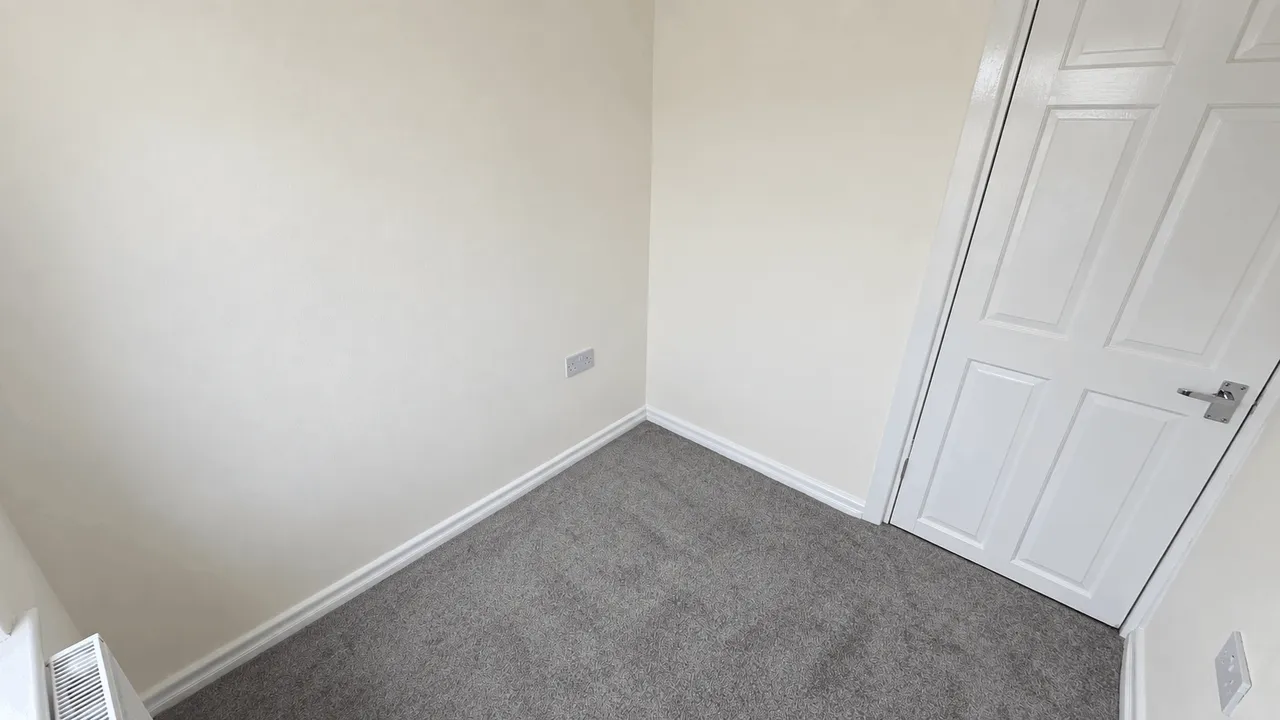 Ilkley Crescent, Stockport, SK5, photo 22
