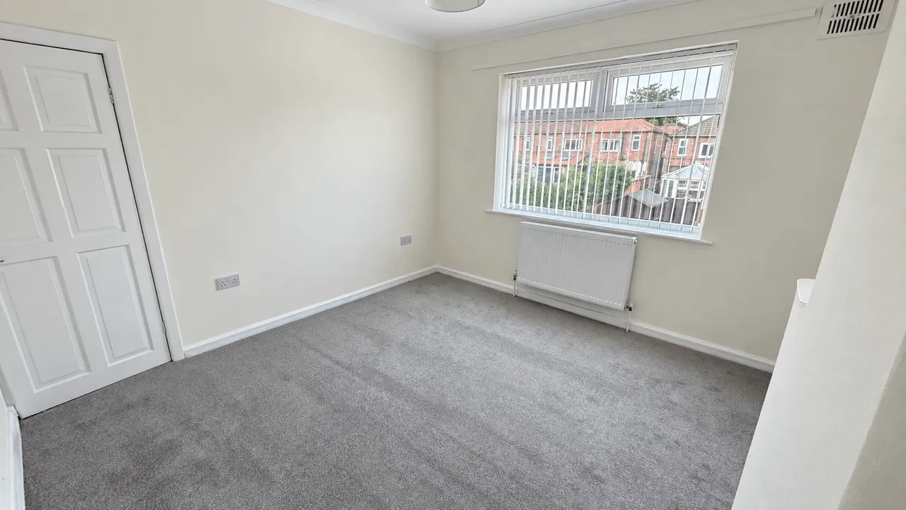 Ilkley Crescent, Stockport, SK5, photo 20