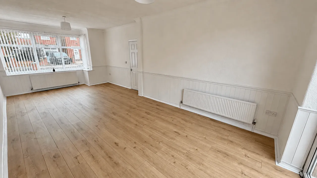 Ilkley Crescent, Stockport, SK5, photo 9