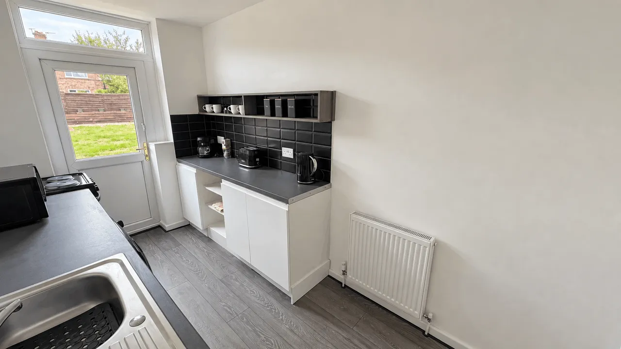 Ilkley Crescent, Stockport, SK5, photo 4