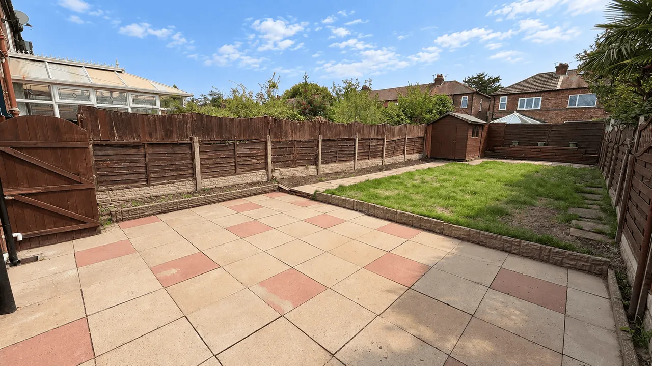 Ilkley Crescent, Stockport, SK5, photo 26