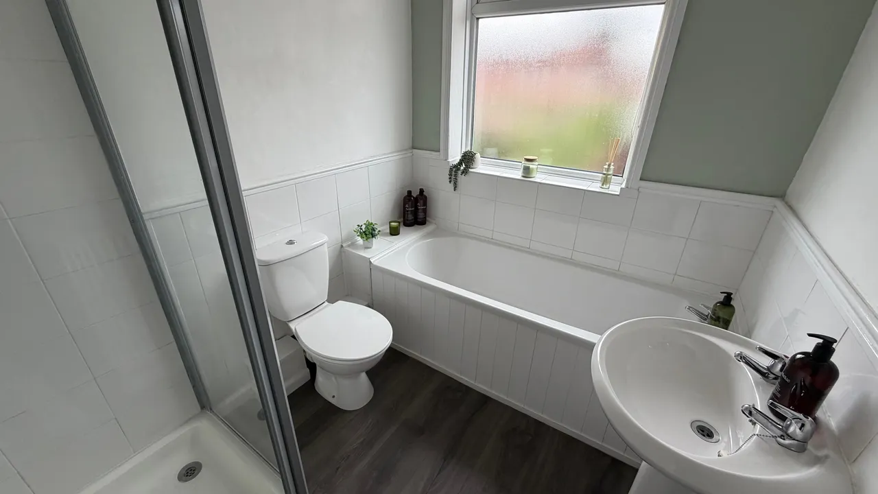 Ilkley Crescent, Stockport, SK5, photo 10