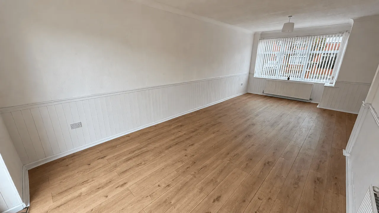 Ilkley Crescent, Stockport, SK5, photo 8