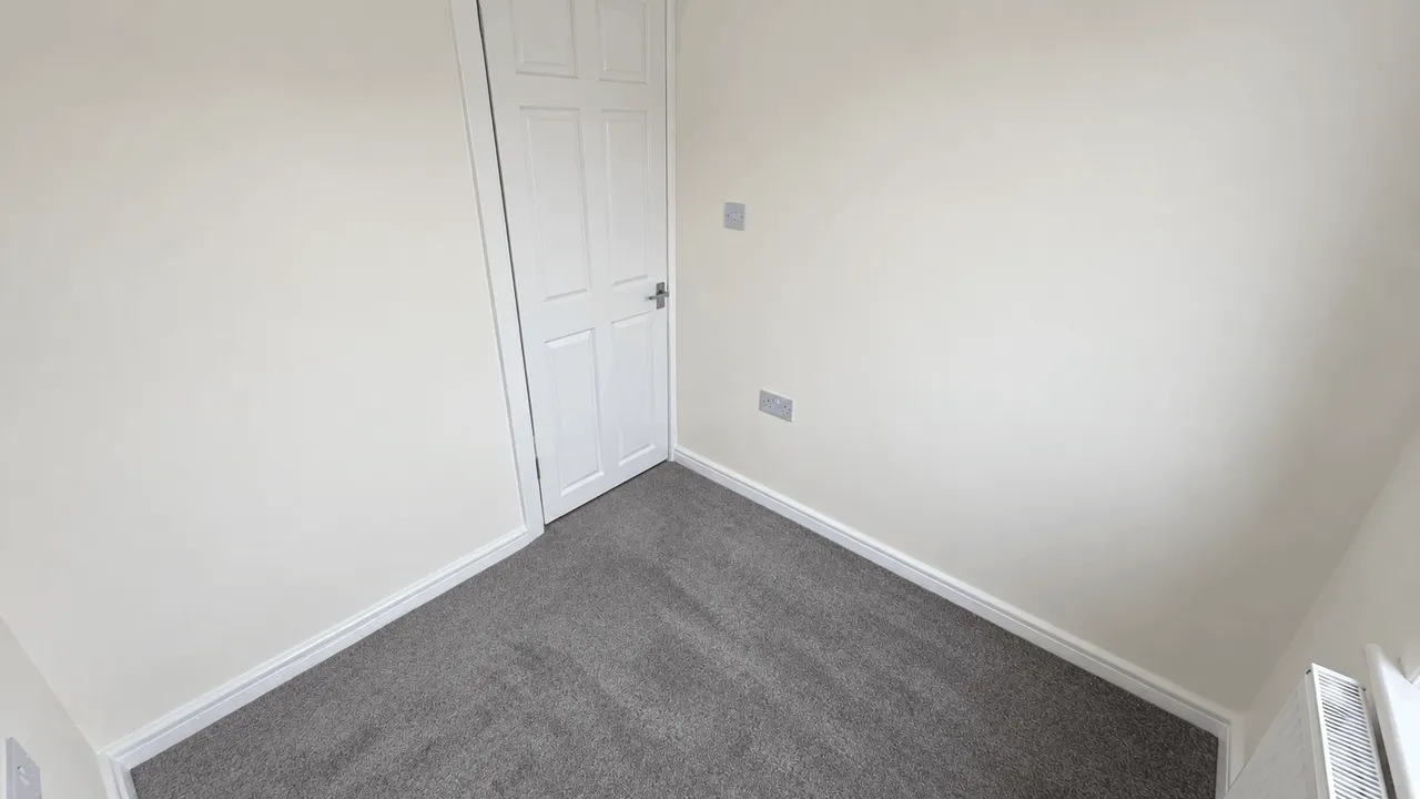 Ilkley Crescent, Stockport, SK5, photo 23