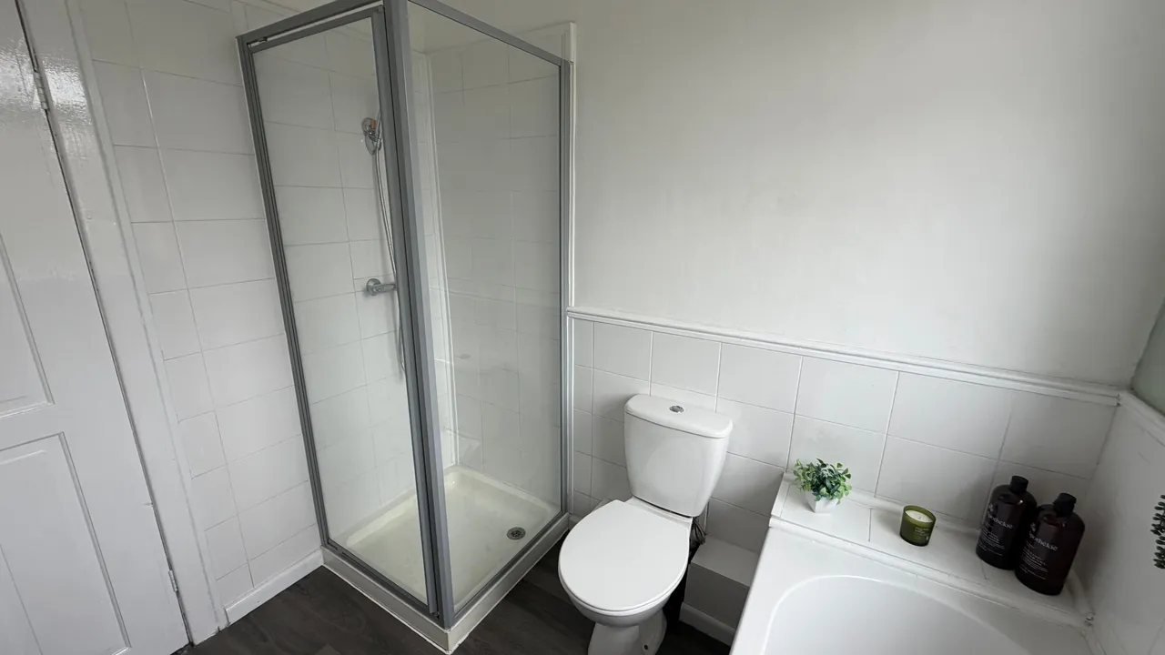 Ilkley Crescent, Stockport, SK5, photo 11