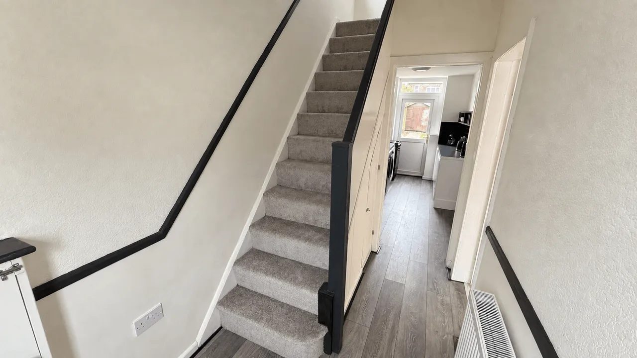 Ilkley Crescent, Stockport, SK5, photo 25