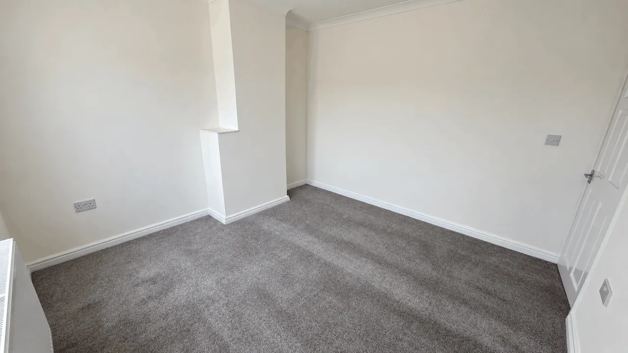 Ilkley Crescent, Stockport, SK5, photo 18
