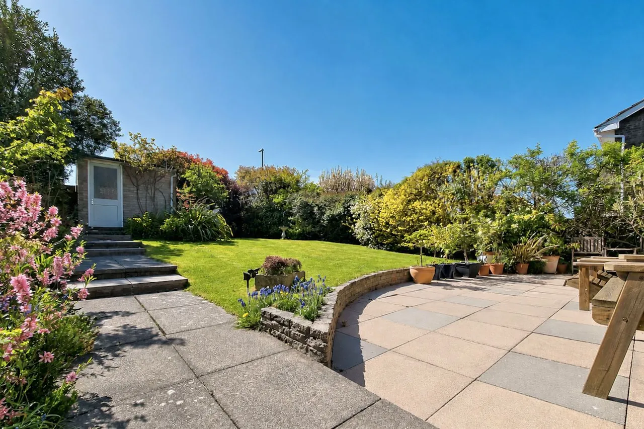 Charles Close, Thornbury, photo 5