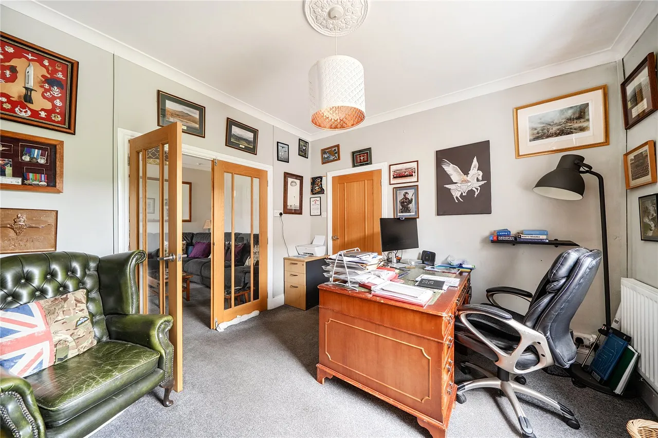 Ashbrook Terrace, Brecon, LD3, photo 10
