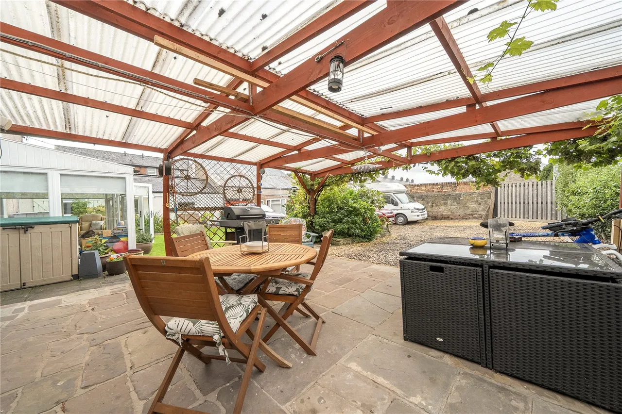 Ashbrook Terrace, Brecon, LD3, photo 21