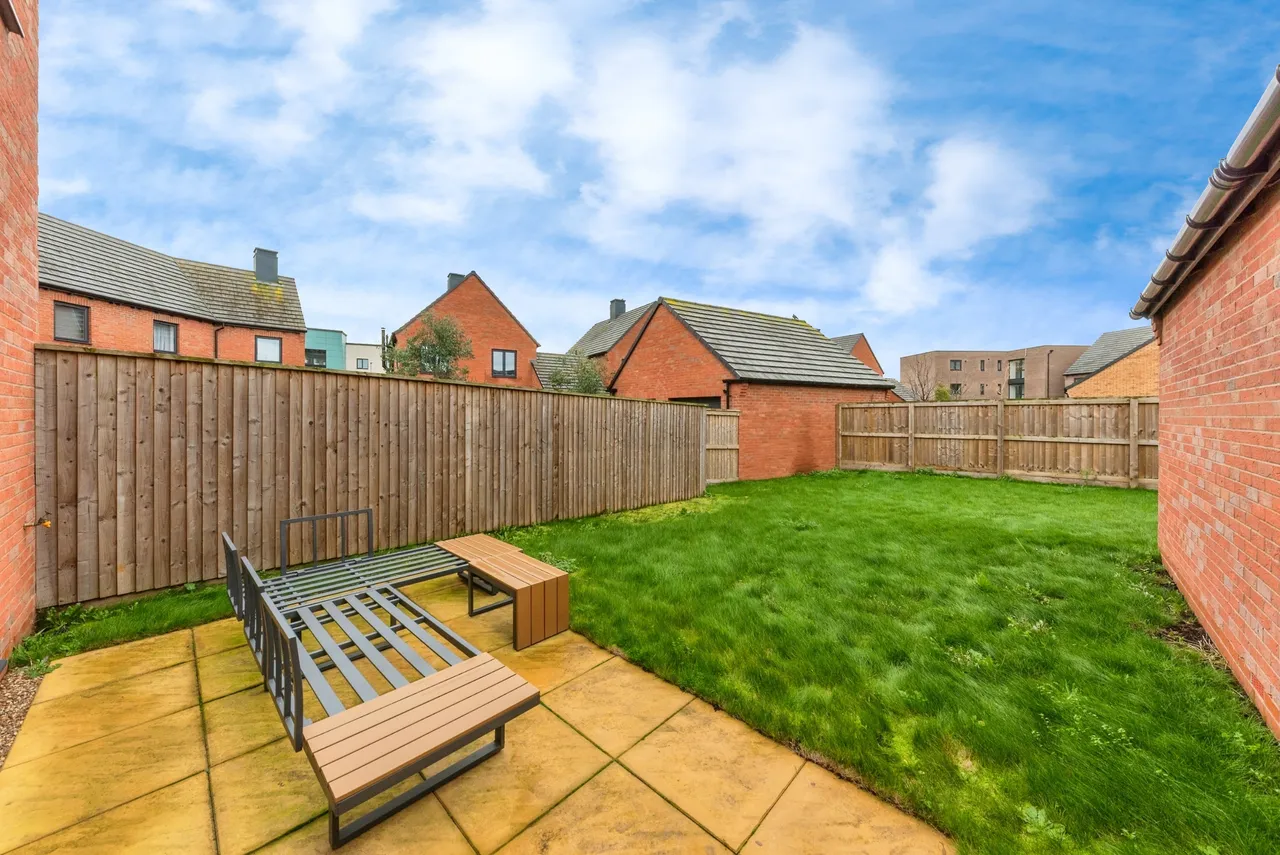 Stadium Avenue, Newark, NG24, photo 15