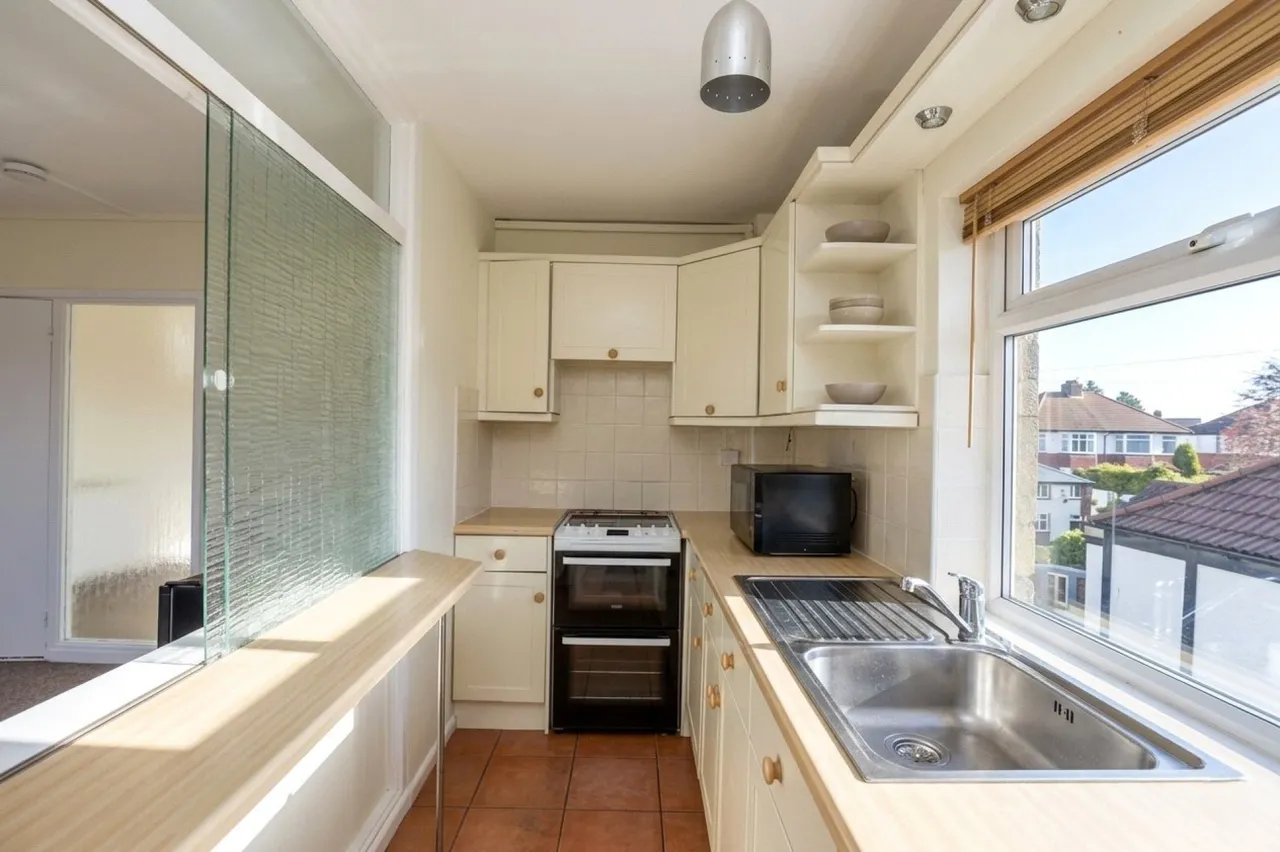 2 bed flat for sale, Holmes Grove, Bristol, BS9