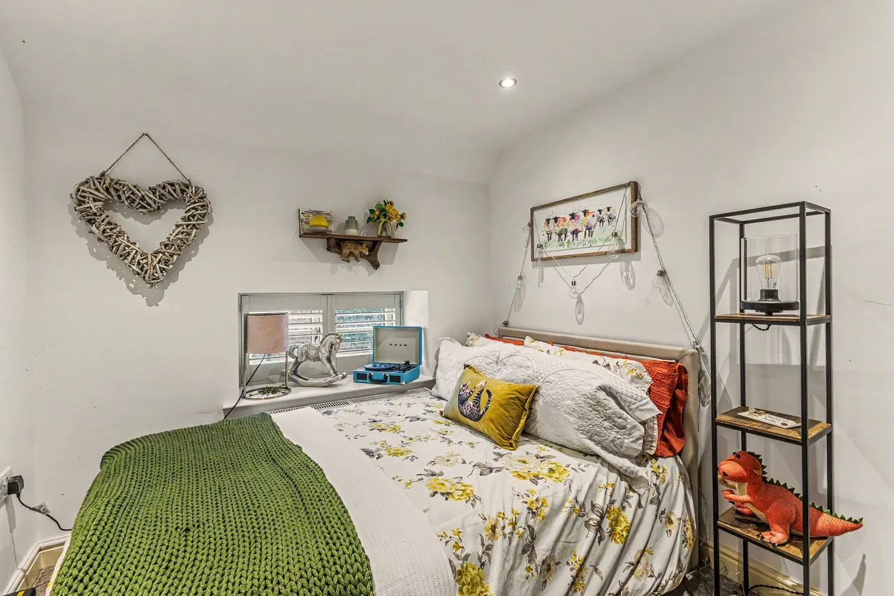 Willow Gardens, Northend, photo 15