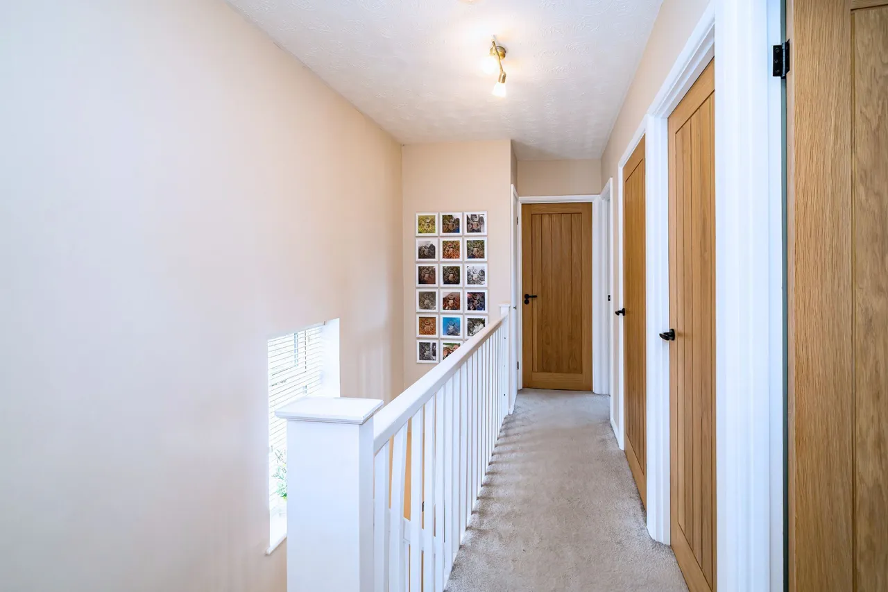 Webster Road, The Furlongs, HP21, photo 19