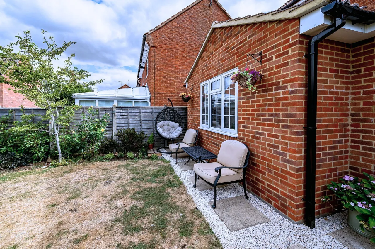 Webster Road, The Furlongs, HP21, photo 30