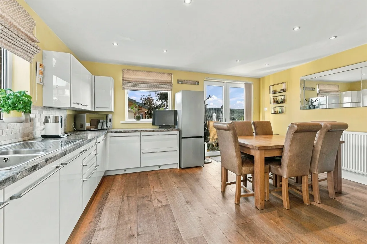 Derwent Road, Honley, HD9, photo 2