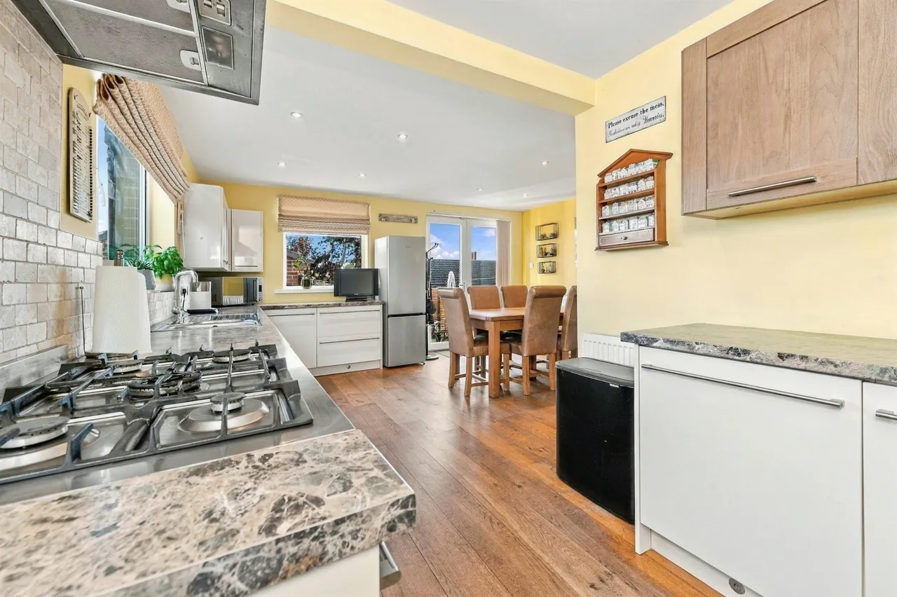Derwent Road, Honley, HD9, photo 6