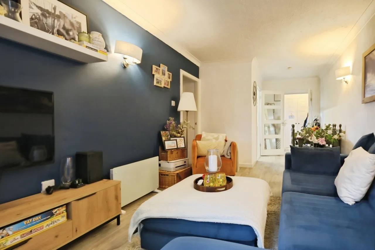 Pennywell Gardens, New Milton, BH25, photo 7