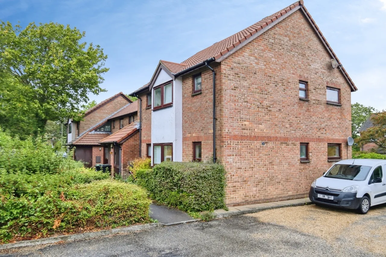 1 bed flat for sale, Pennywell Gardens, New Milton, BH25