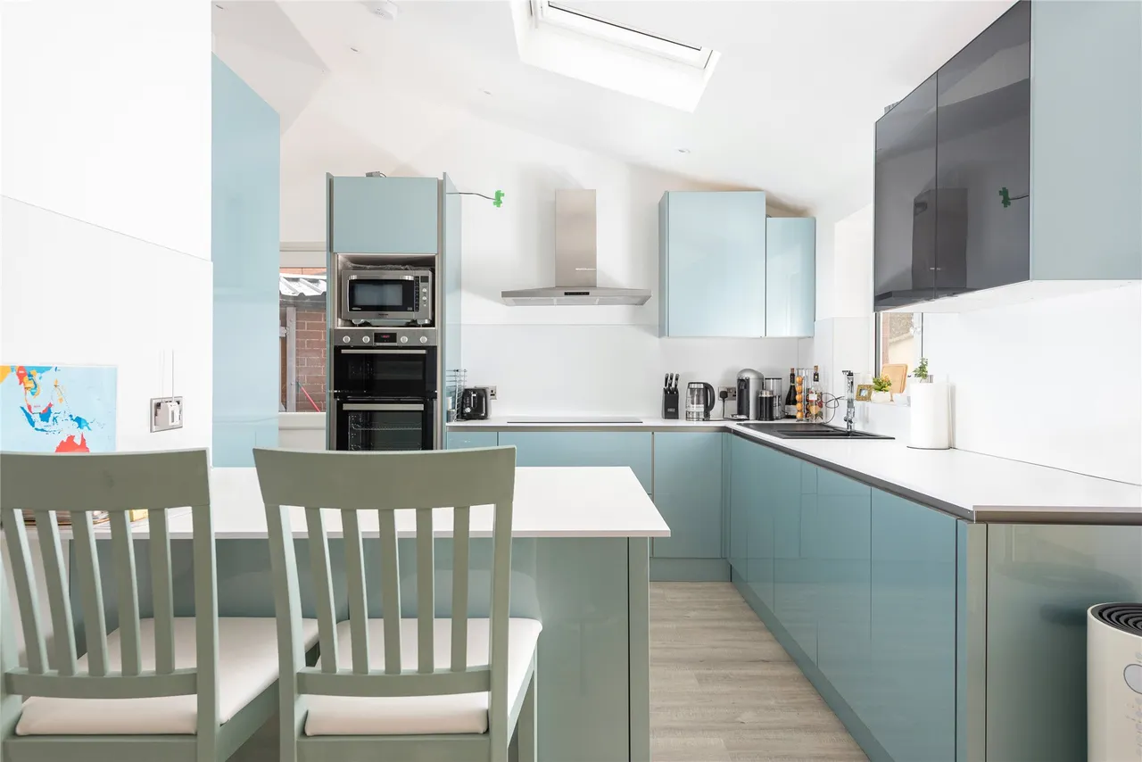 Town End Crescent, Stoke Goldington, MK16, photo 7