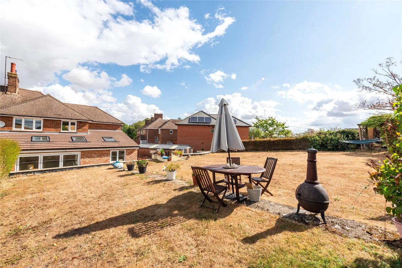 Town End Crescent, Stoke Goldington, MK16, photo 11