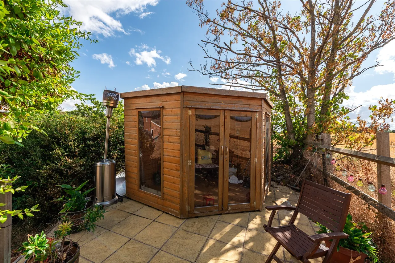Town End Crescent, Stoke Goldington, MK16, photo 13