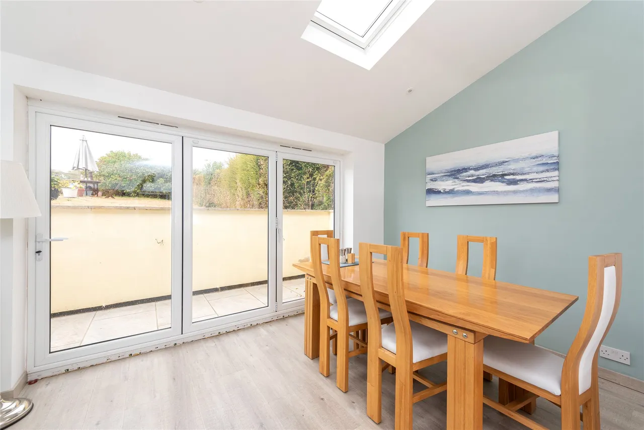 Town End Crescent, Stoke Goldington, MK16, photo 8