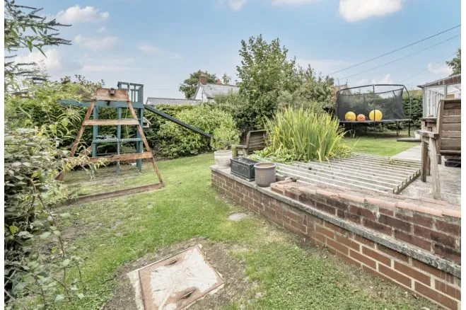 The Green, Great Cheverell, SN10, photo 20
