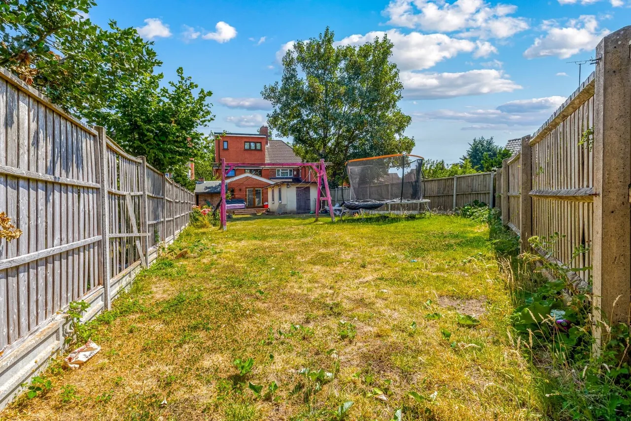 Narborough Road, Leicester, LE3, photo 24