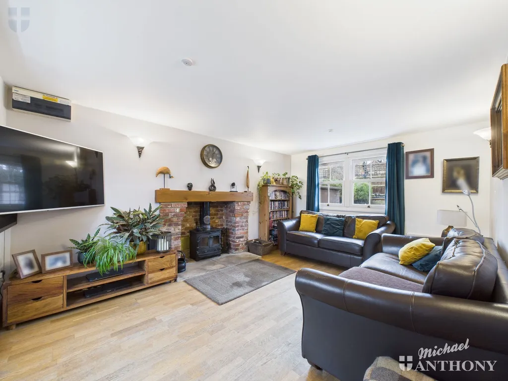 Church Street, Quainton, Aylesbury, HP22 4AW, photo 2
