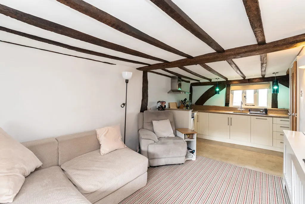 Church Street, Dorking, RH4, photo 3