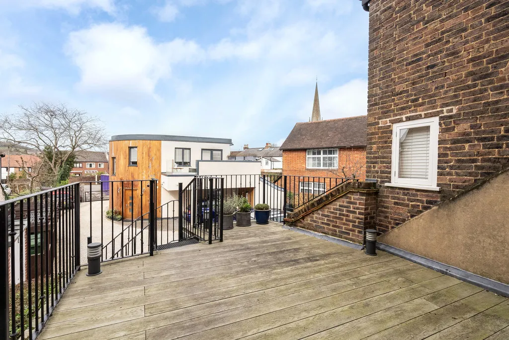 Church Street, Dorking, RH4, photo 13