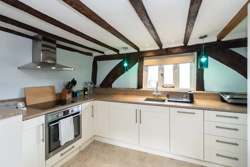 Church Street, Dorking, RH4, photo 2