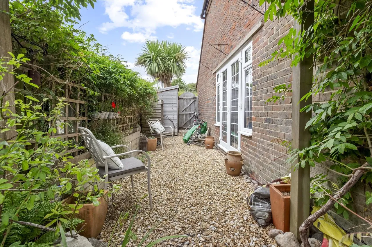 Goring Way, Goring-By-Sea, Worthing, photo 26