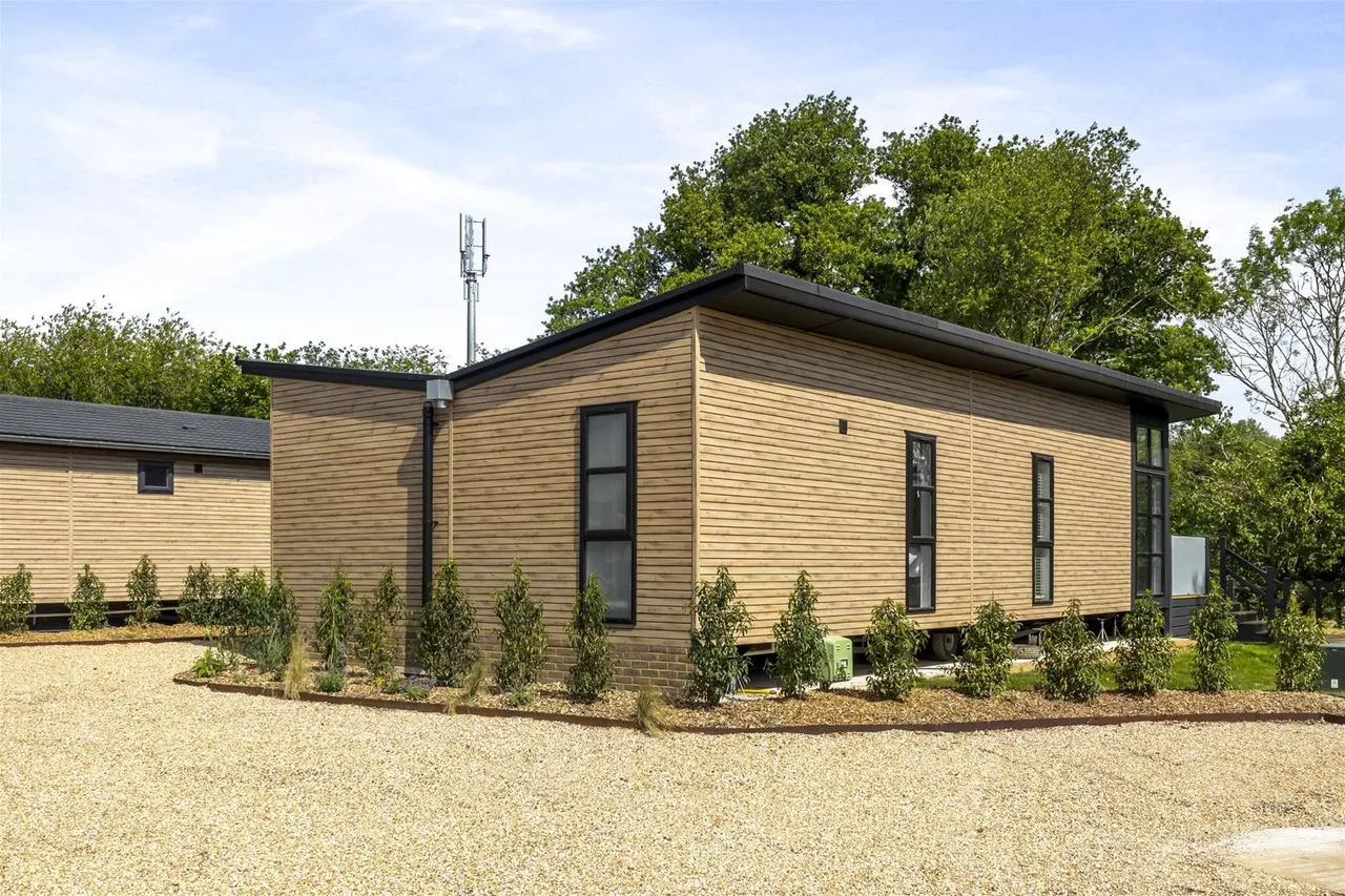 Bluebell Park, Sumners Ponds, Barns Green, Horsham, photo 31