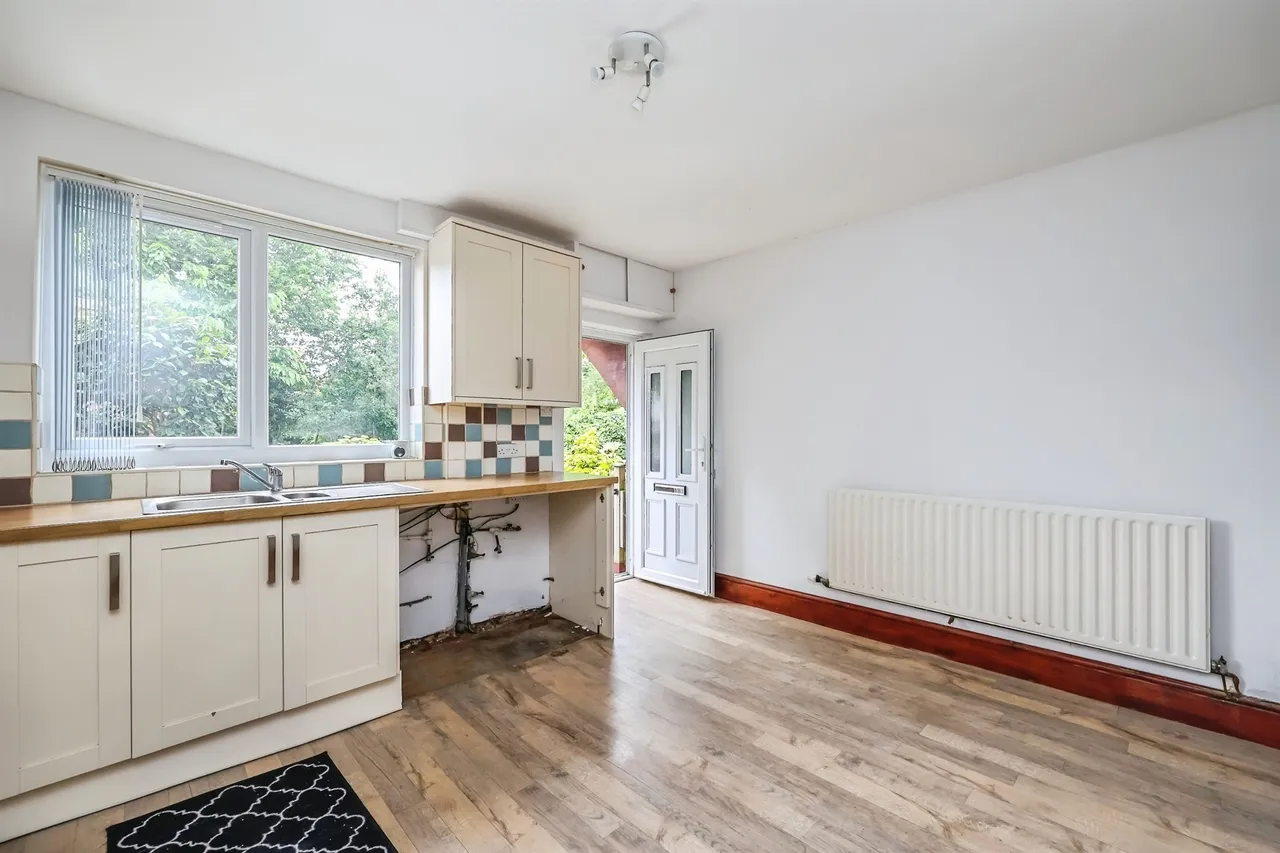 Mansfield Road, Underwood, NG16, photo 8