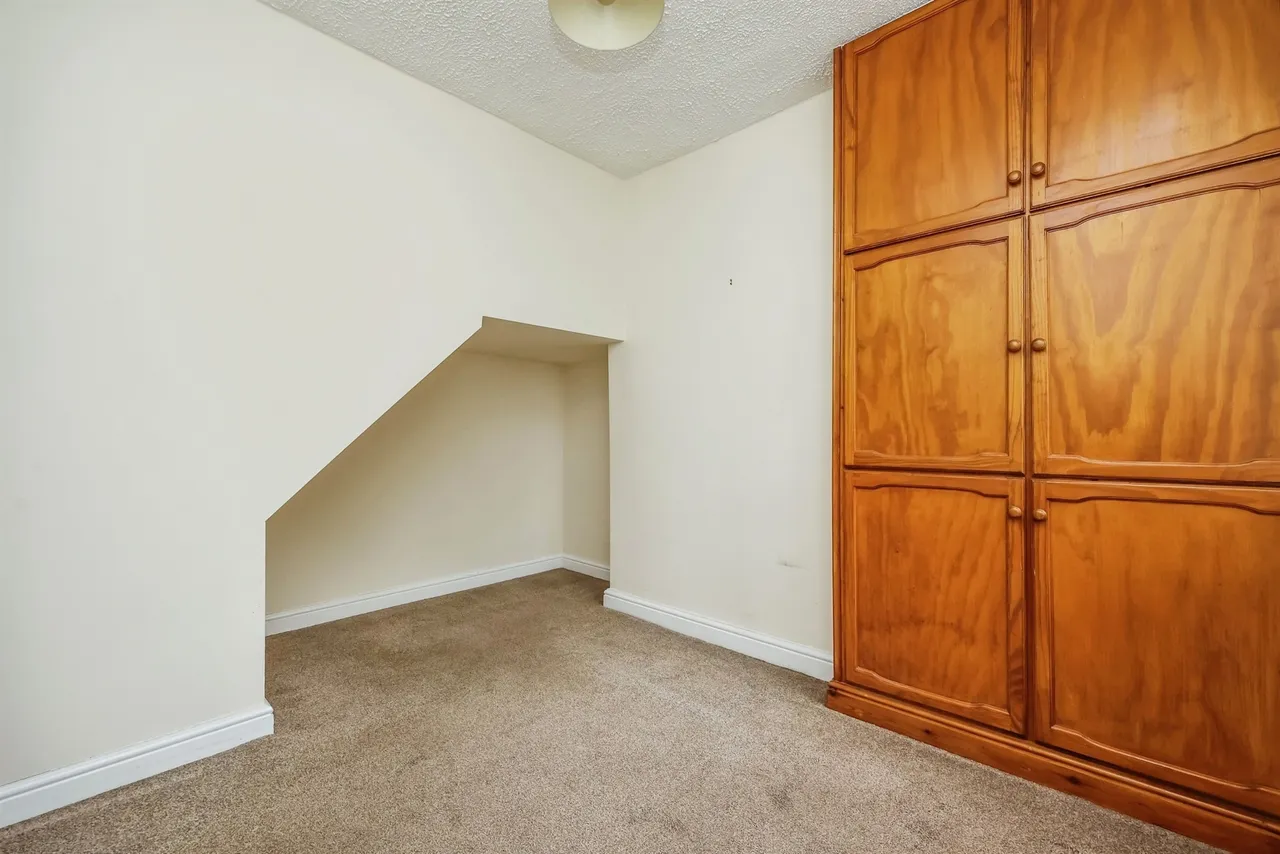 Mansfield Road, Underwood, NG16, photo 13