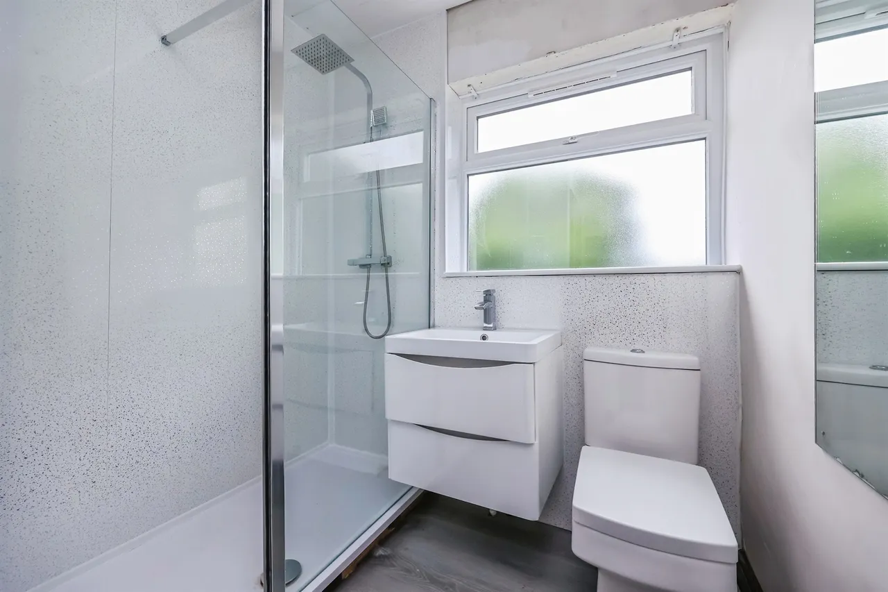 Mansfield Road, Underwood, NG16, photo 9