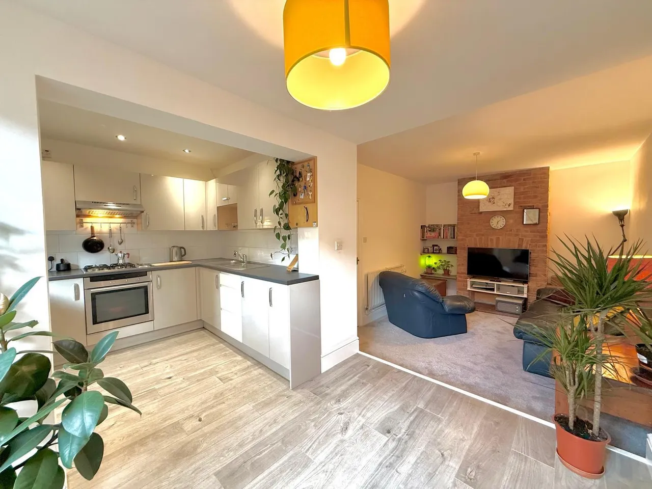 3 bed house for sale — Western Street, Swindon, Wiltshire, SN1 3JR