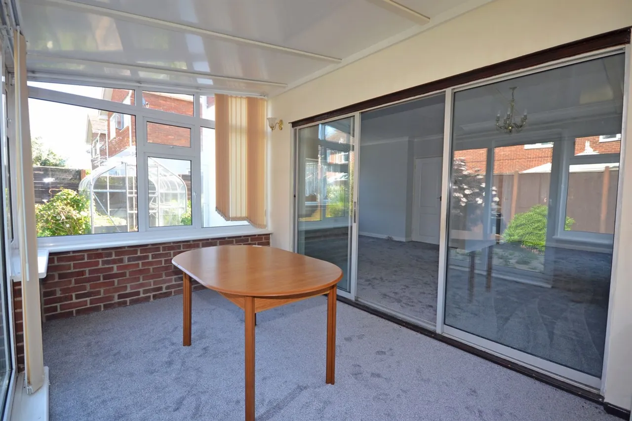 Large Acres, Selsey, PO20, photo 4