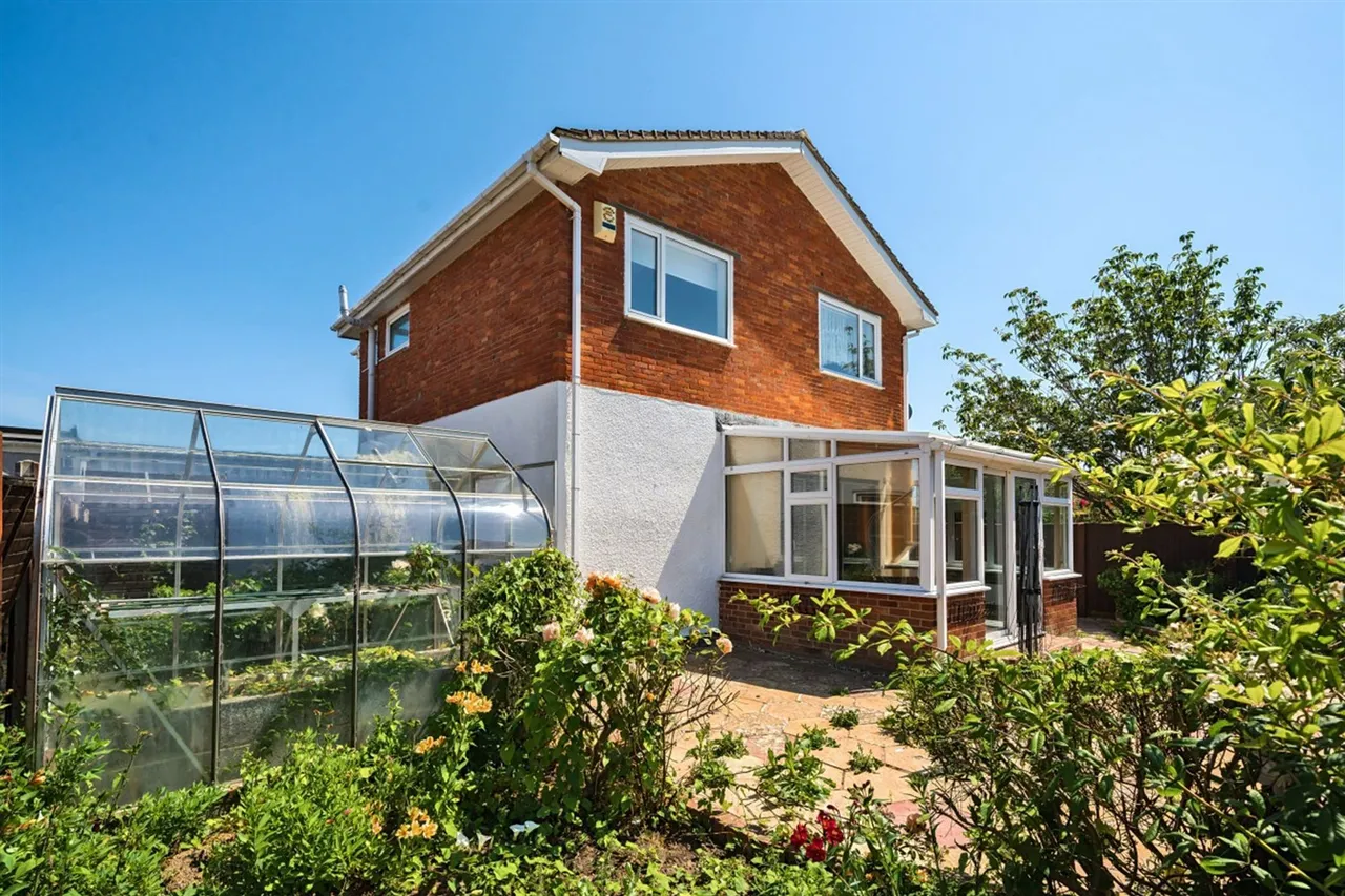 Large Acres, Selsey, PO20, photo 17