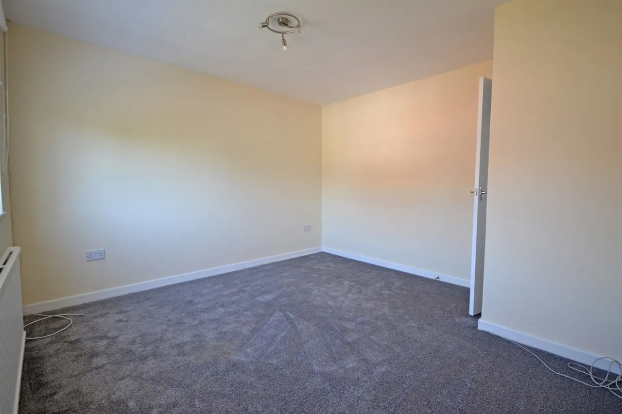 Large Acres, Selsey, PO20, photo 11